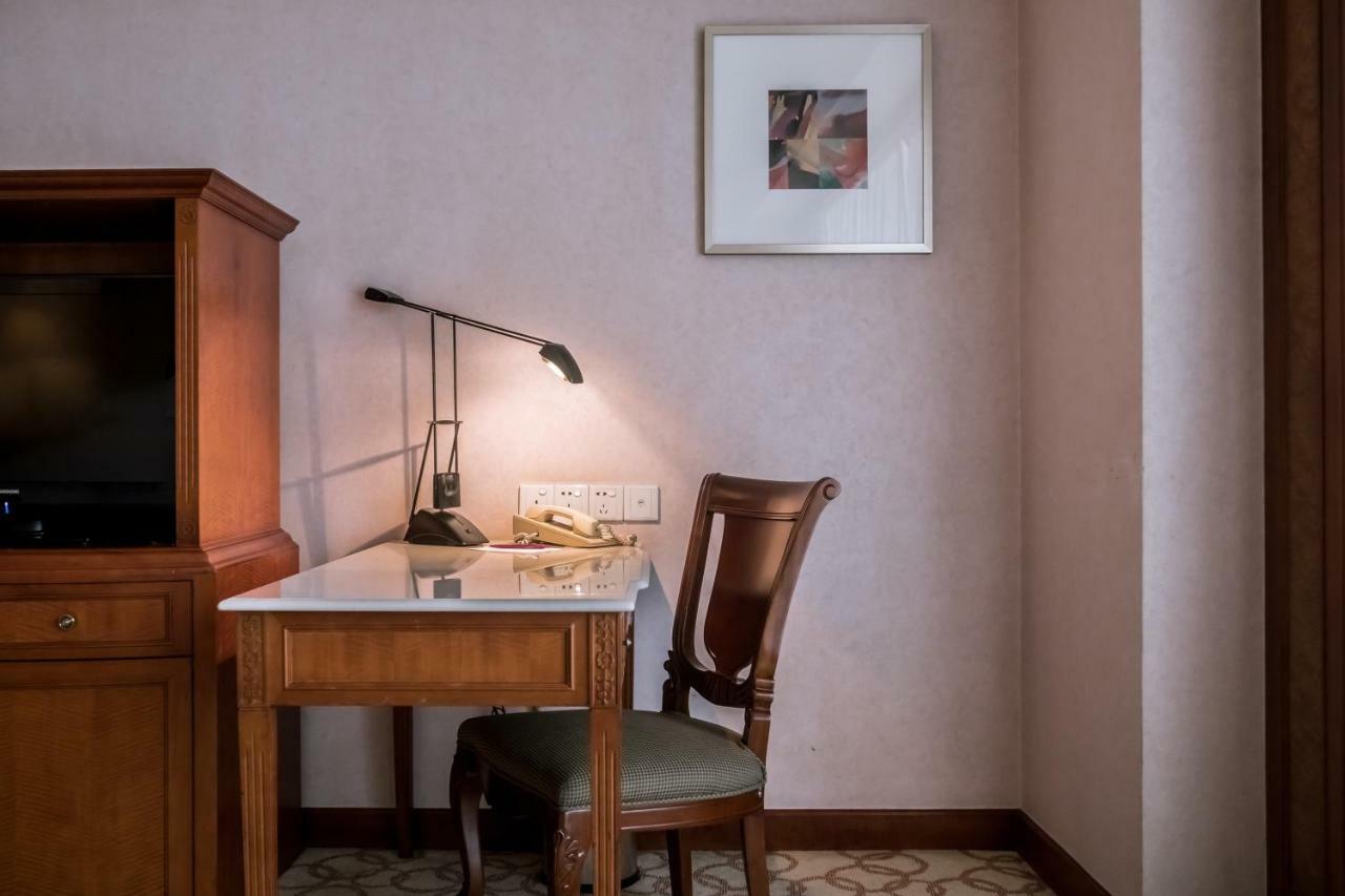 Crowne Plaza Zhanjiang Kang Yi, An Ihg Hotel Екстер'єр фото