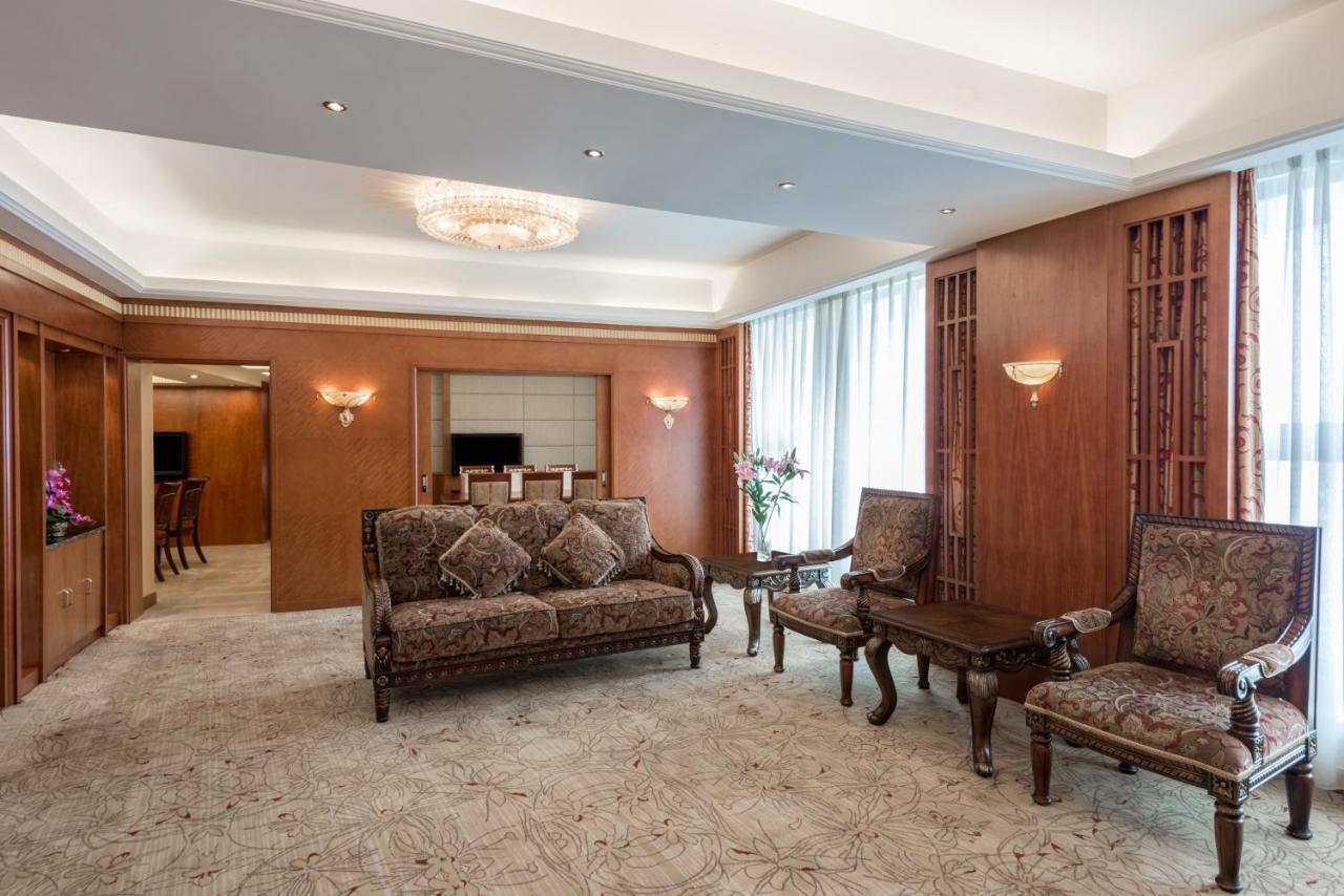 Crowne Plaza Zhanjiang Kang Yi, An Ihg Hotel Екстер'єр фото