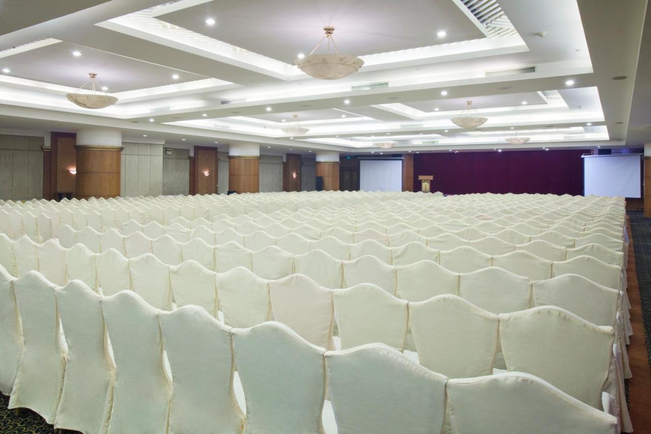 Crowne Plaza Zhanjiang Kang Yi, An Ihg Hotel Екстер'єр фото