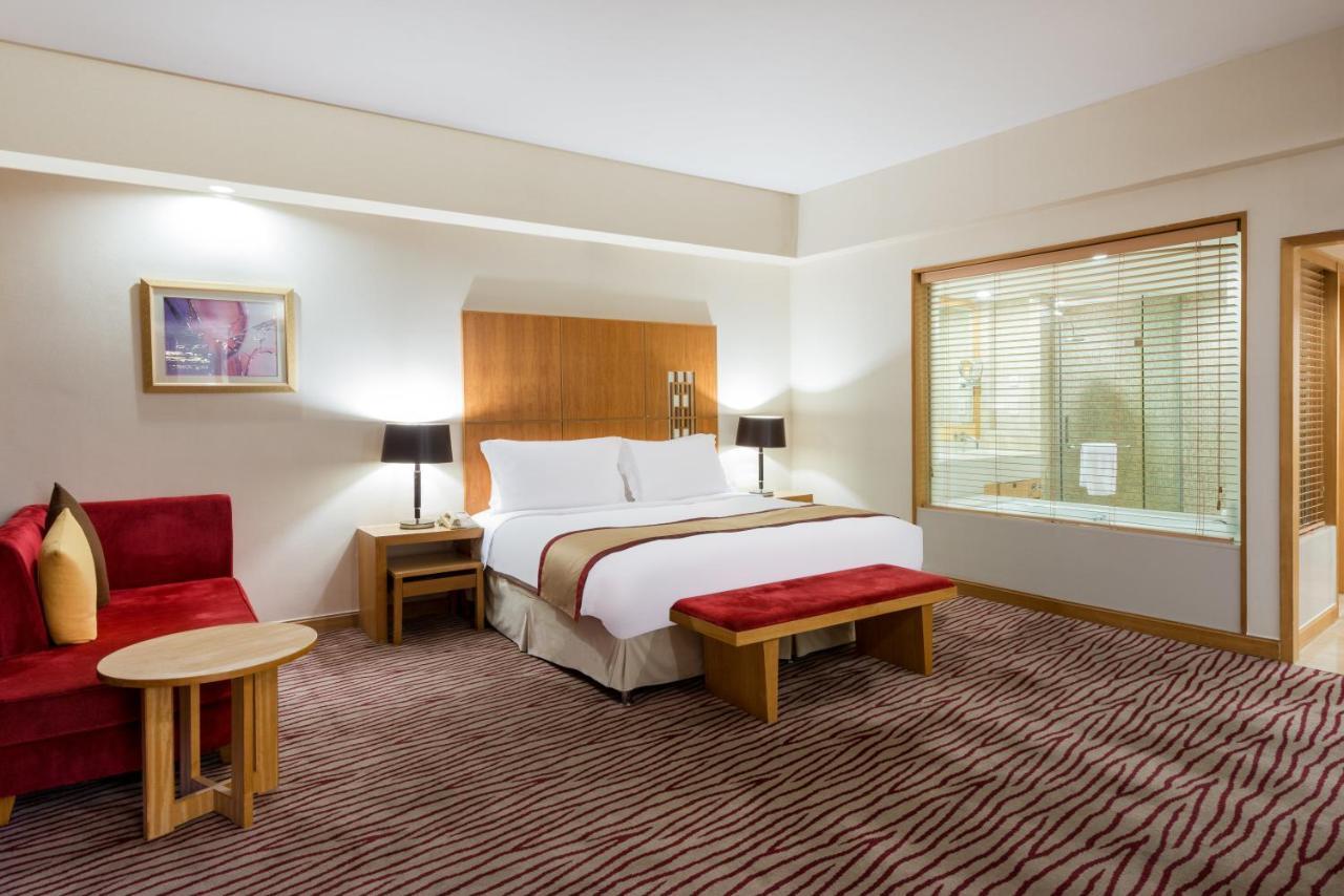 Crowne Plaza Zhanjiang Kang Yi, An Ihg Hotel Екстер'єр фото